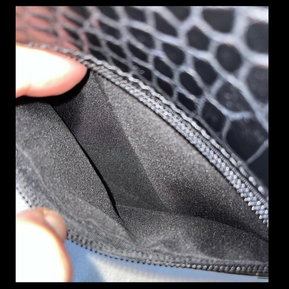 Forever 21 mini black backpack new never used. In great condition. - Picture 5 of 8